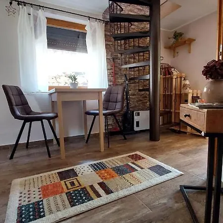 Ujhegy Ferienhaus *