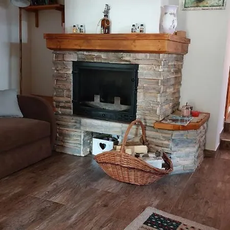 Ujhegy Ferienhaus Gyarmat